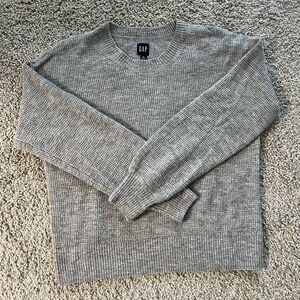 Medium gray gap sweater